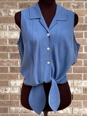 VTG TOMMY BAHAMA sM slvls Tie-Front top in Slate Blue-💯silk-slightly cropped